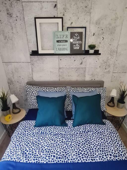 Stylish 2 Bedroom Apartment / Free Gated Parking Глазго Экстерьер фото